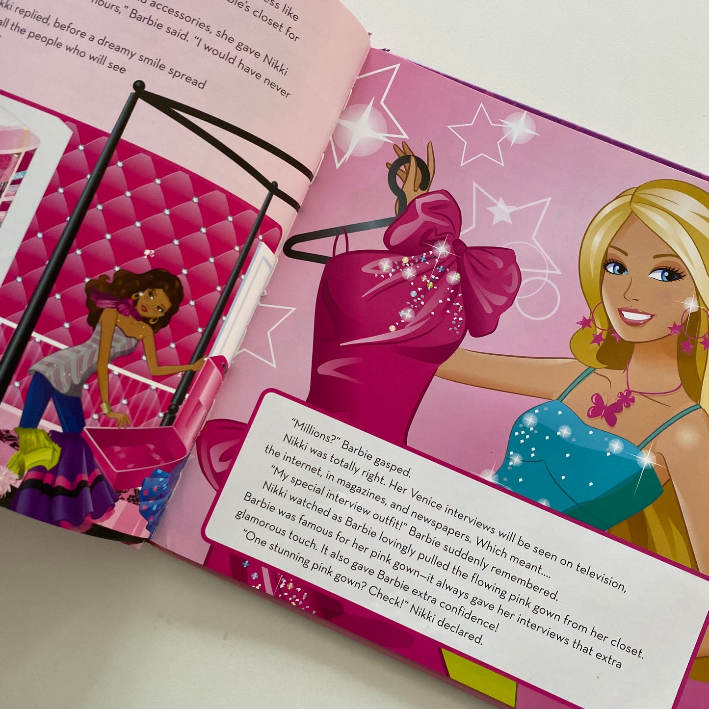 Barbie The Perfect Pink Dress Book & Necklace (NEW)