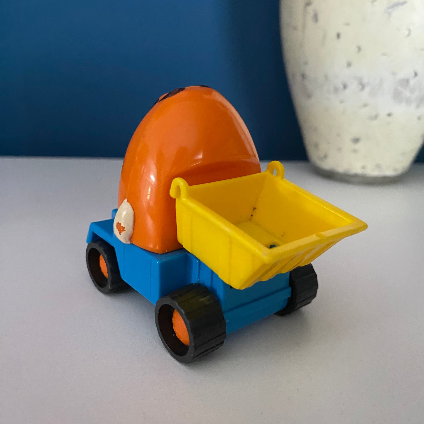 Vintage MnM Vehicle