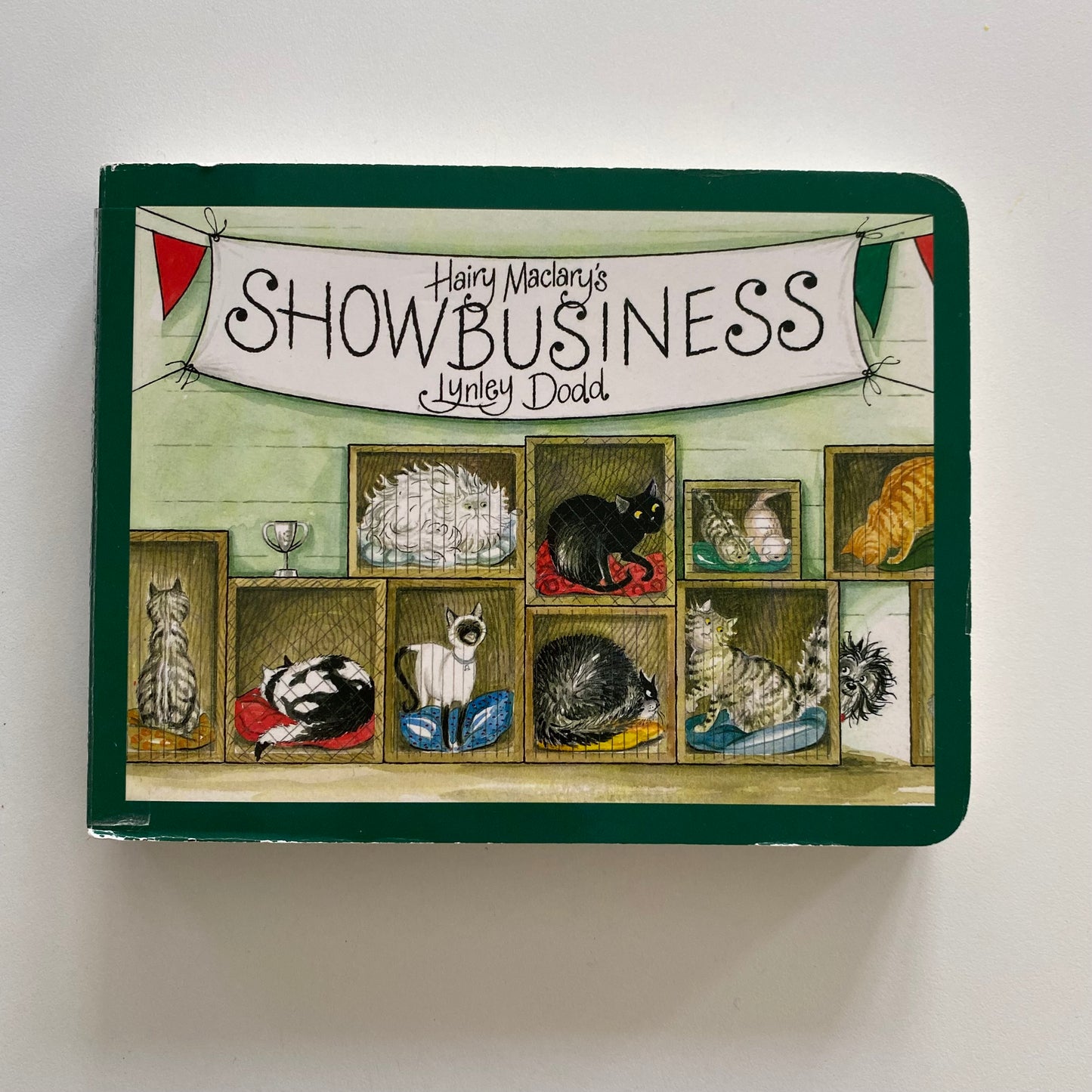Lynley Dodd Hairy Maclary’s Show Business Book