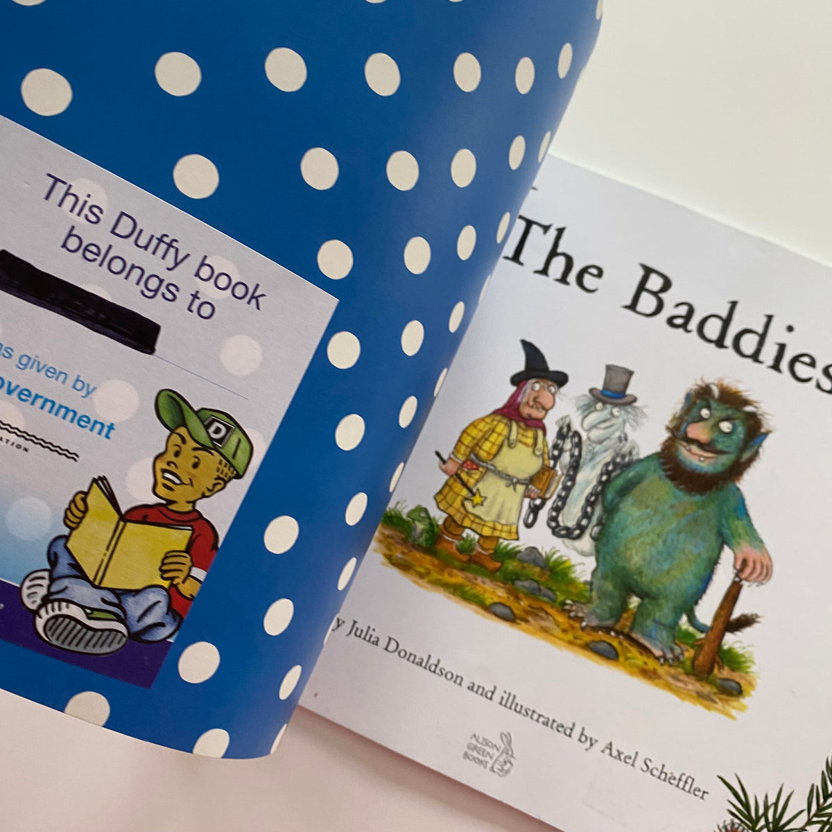 Julia Donaldson Axel Scheffler The Baddies Book