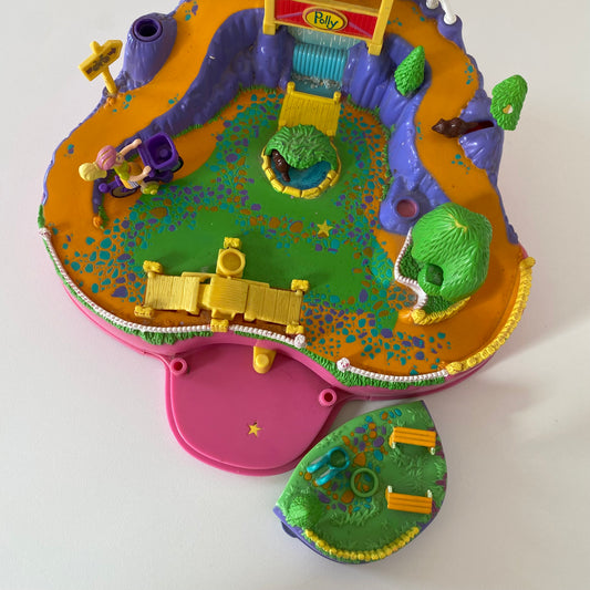 Vintage Polly Pocket Magnetic Cycling Action Park