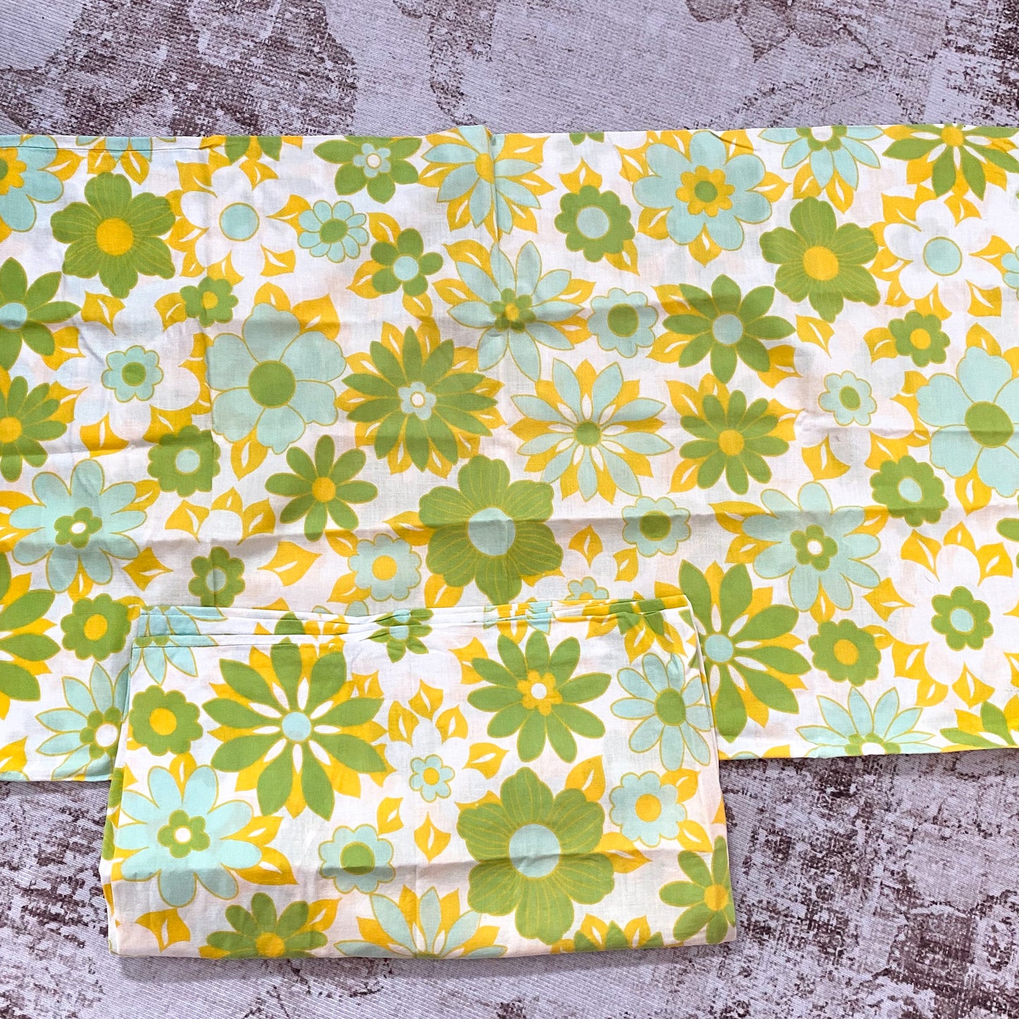 Vintage Floral Pillowcase Pair