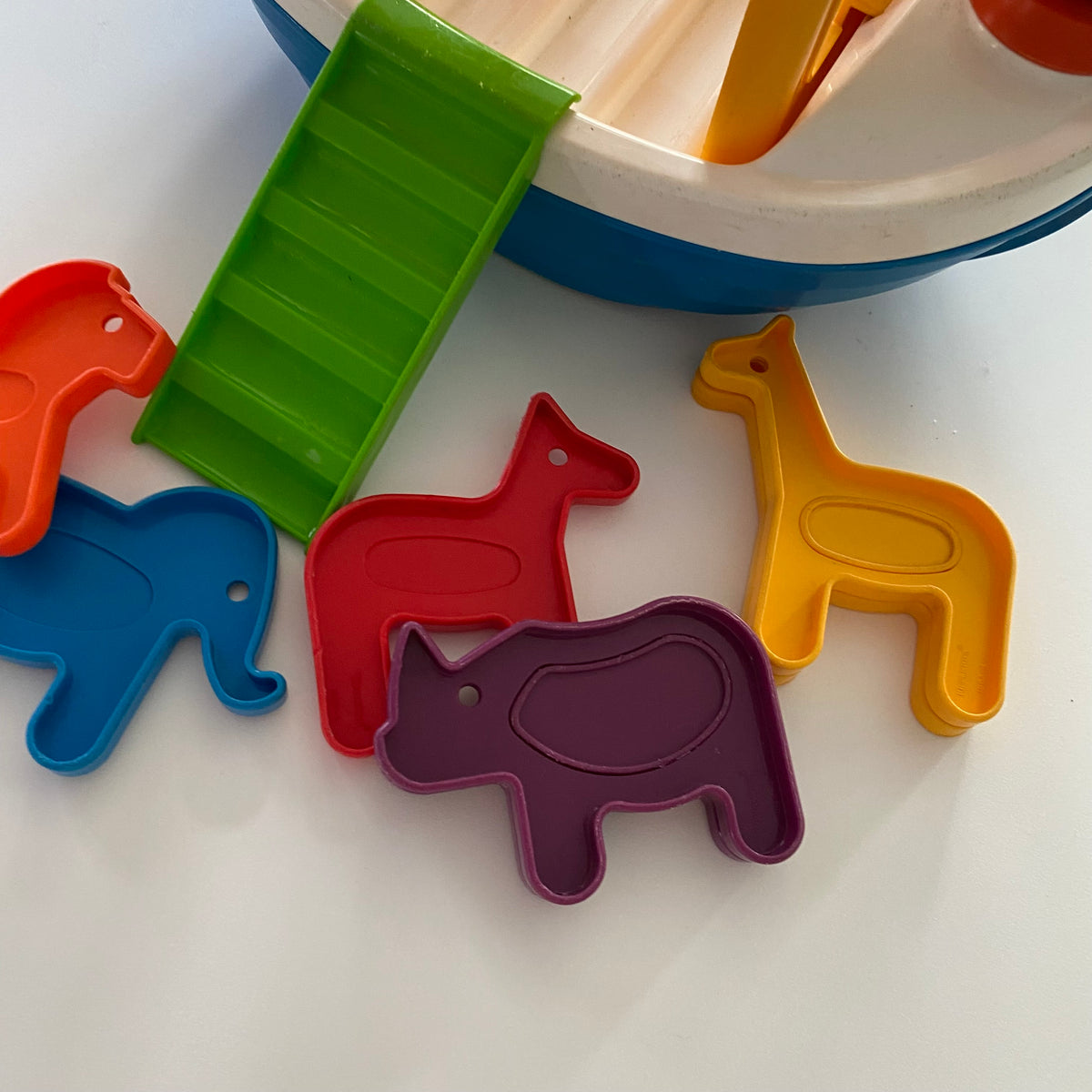 Vintage Tupperware Tuppertoys Noah’s Ark