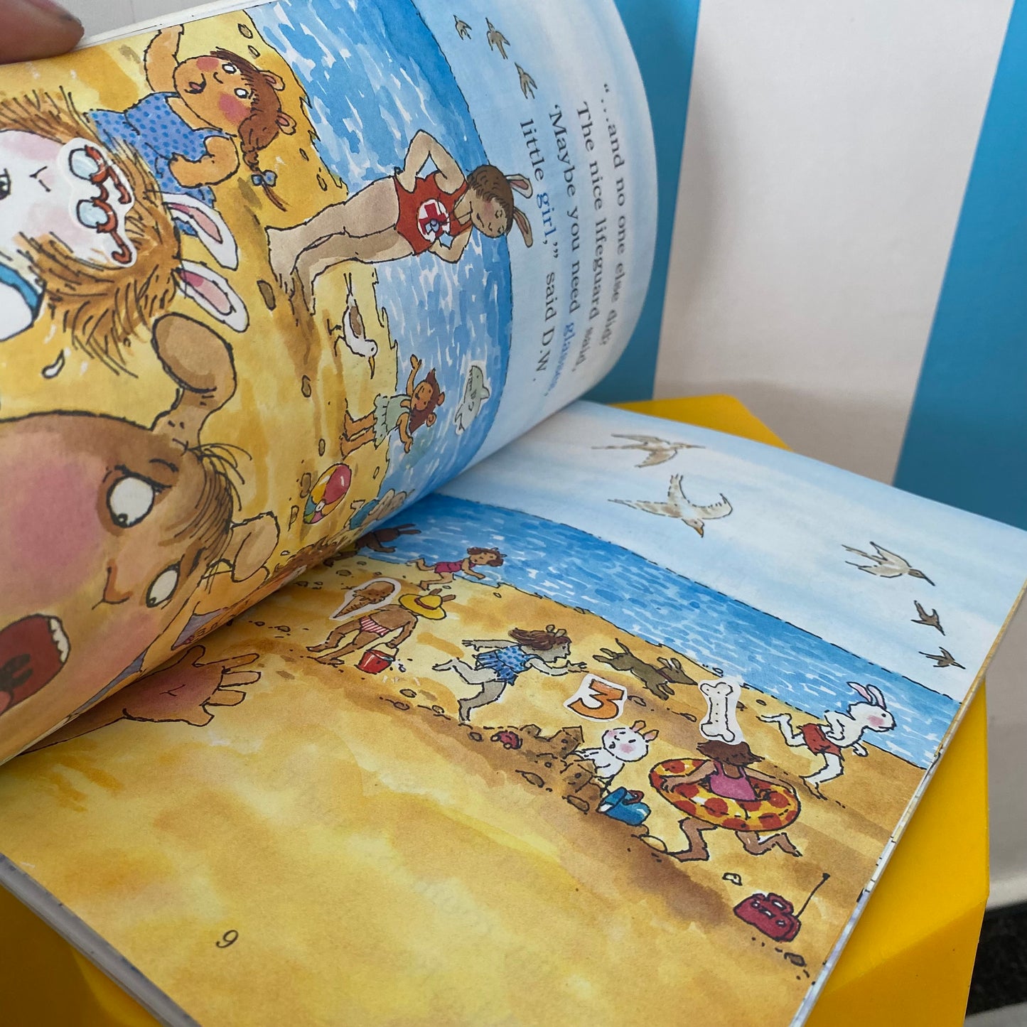 Marc Brown Arthur Glasses For D.W Book