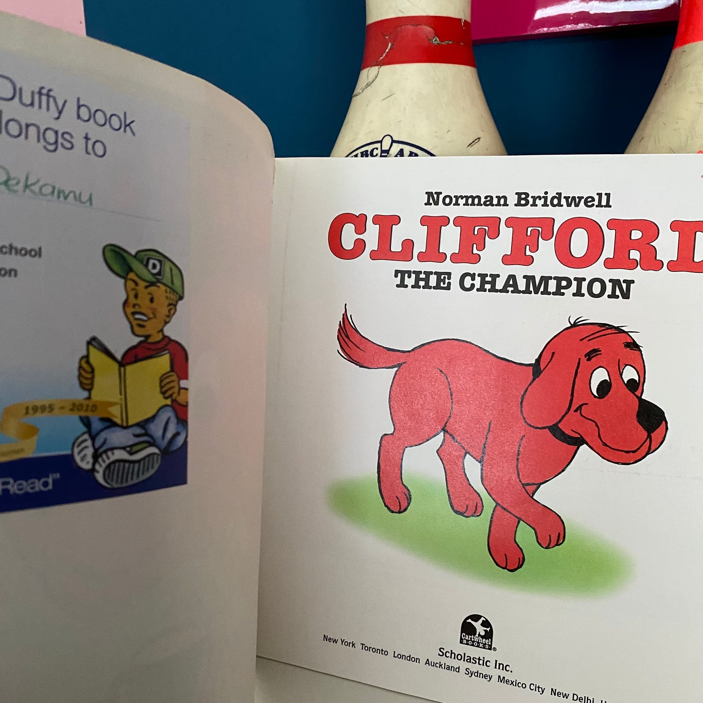 Clifford The Champion Book
