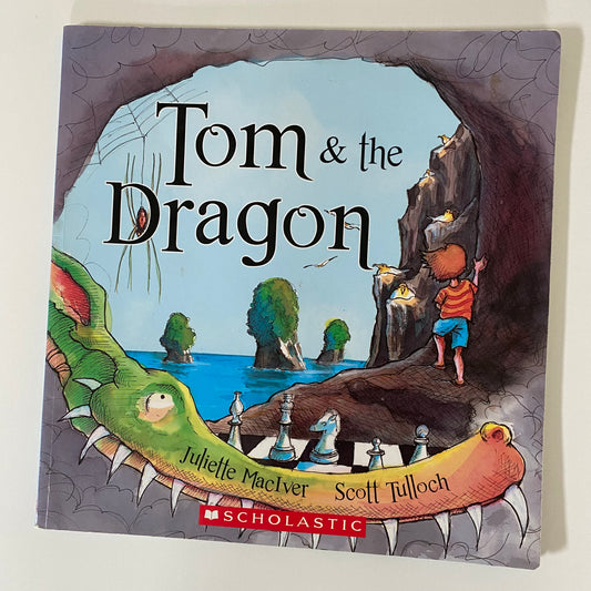 Book -Tom & The Dragon