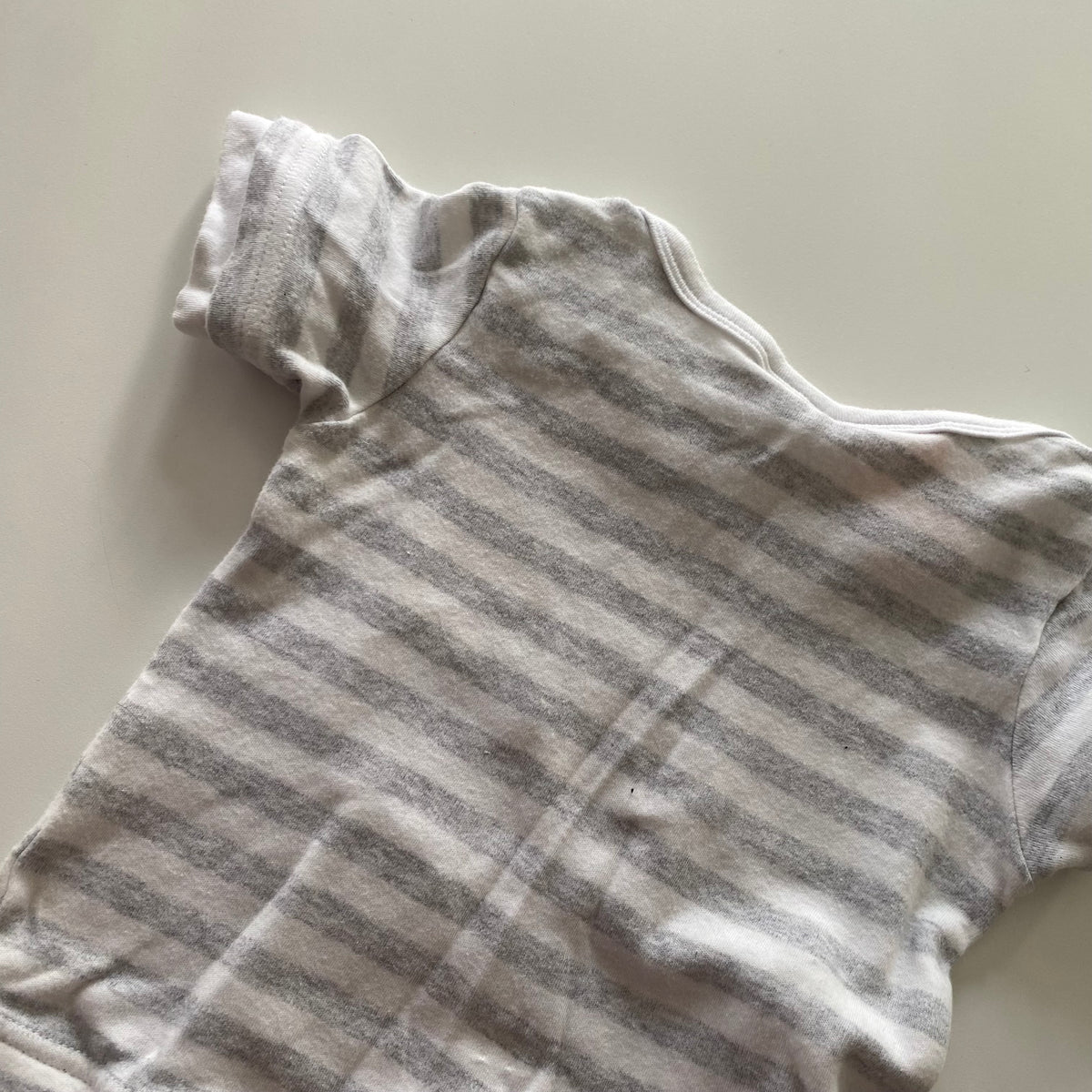 Vintage Buzzy Bee Top - Size 6-12M