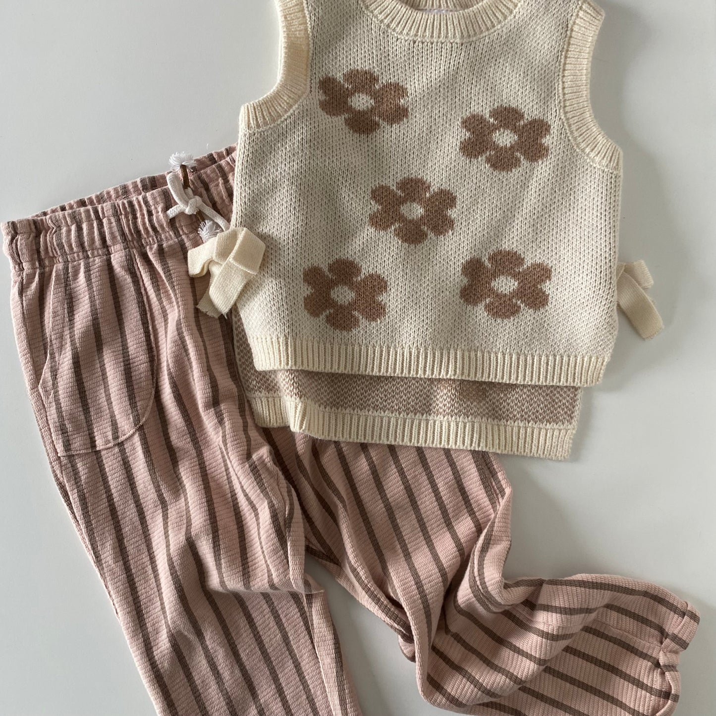 Knit Vest & Pants - Size 3-4Y