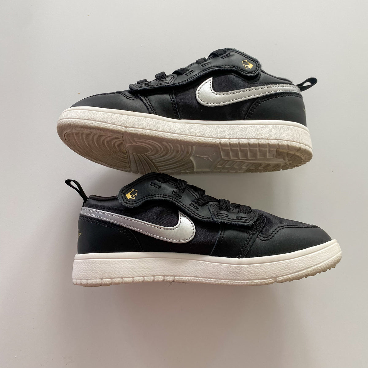 Nike Jordan - Size 1