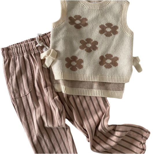 Knit Vest & Pants - Size 3-4Y