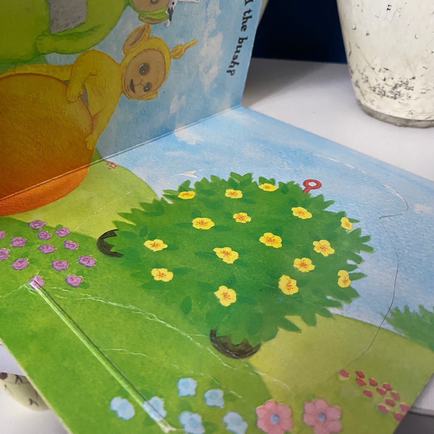 Vintage Teletubbies Play Hide & Seek Lift The Flap Board Book