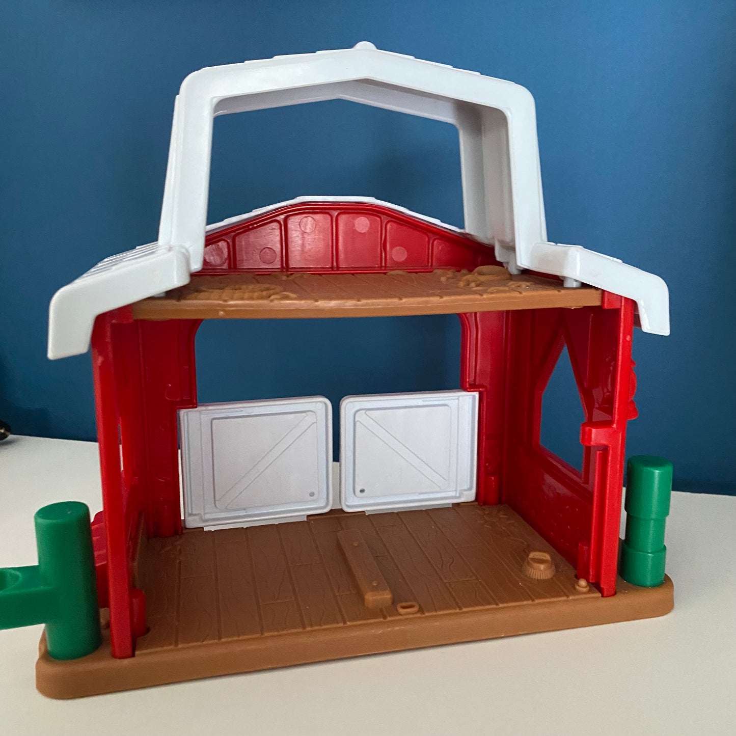 Fisher Price Little People Barn