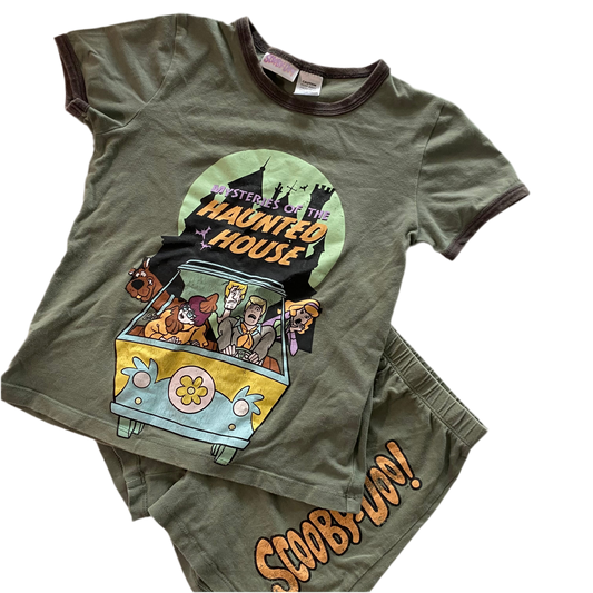 Scooby Doo Halloween Pyjamas - Size 7