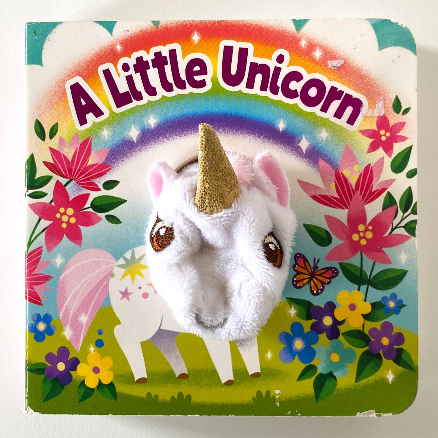 A Little Unicorn Finger Puppet Book