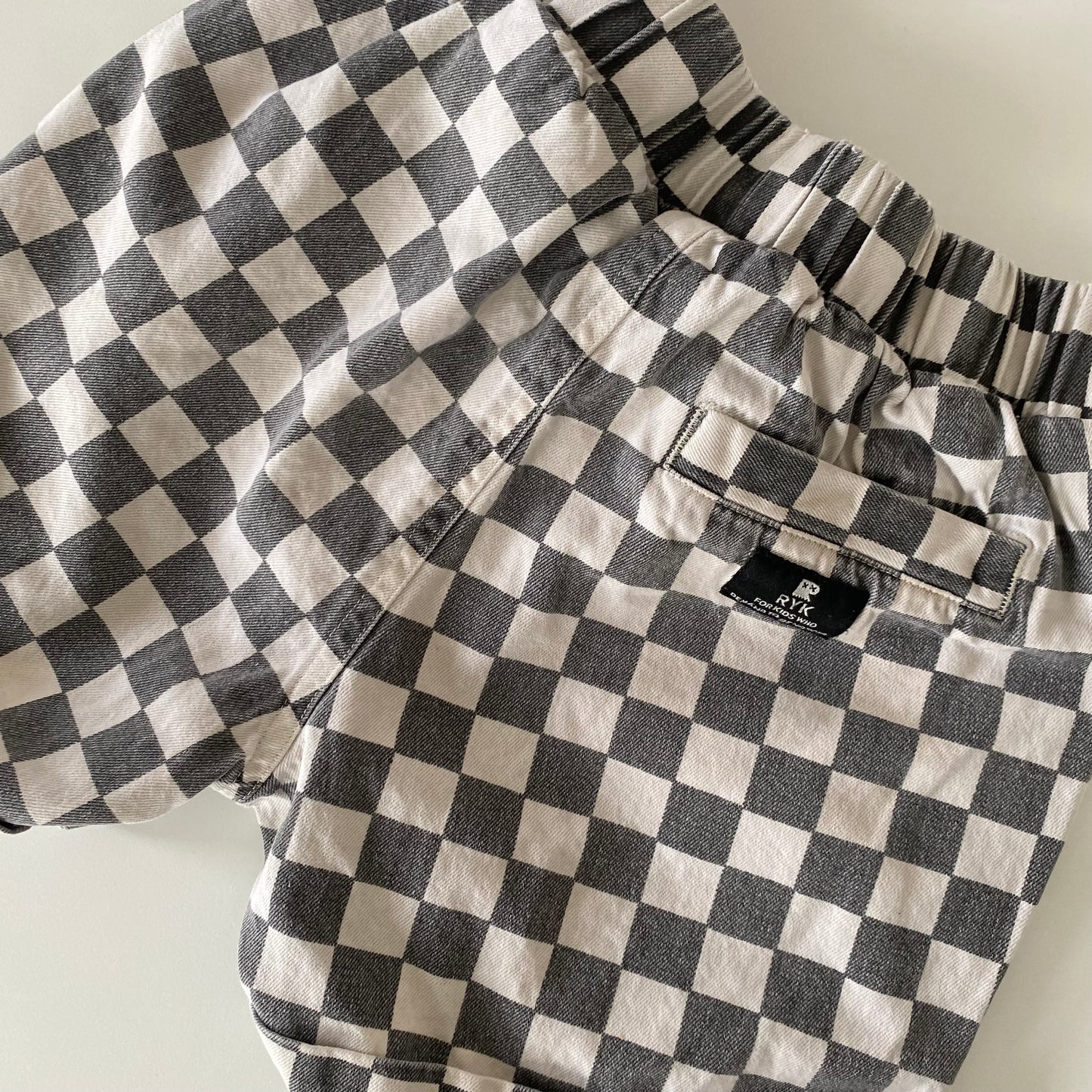Rock Your Kids Shorts - Size 7