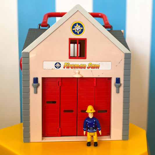 Fireman Sam Carry House & Figure