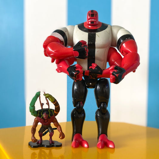 Ben 10 Figure & Action Figure