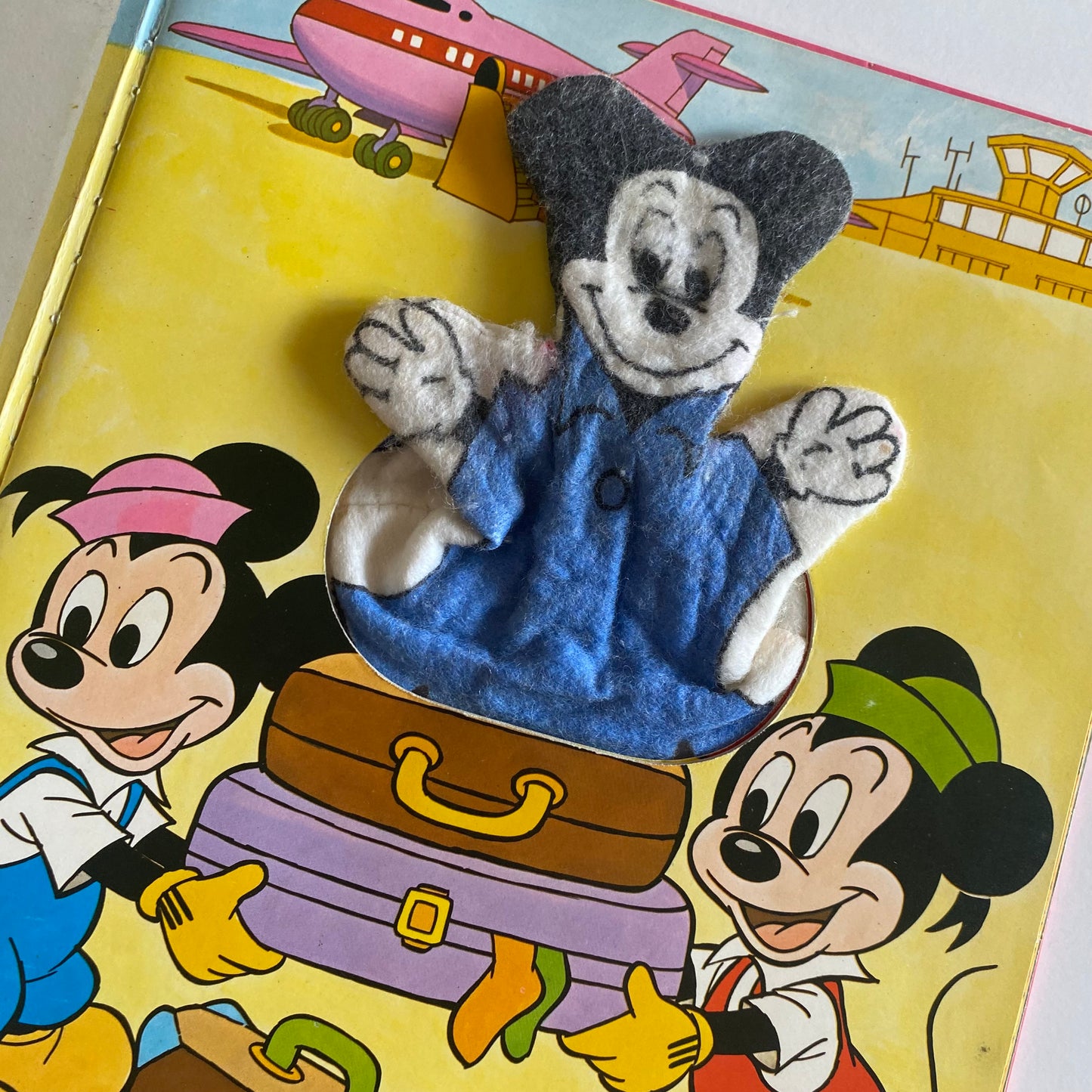 Book - Disney Mickey Mouse Puppet