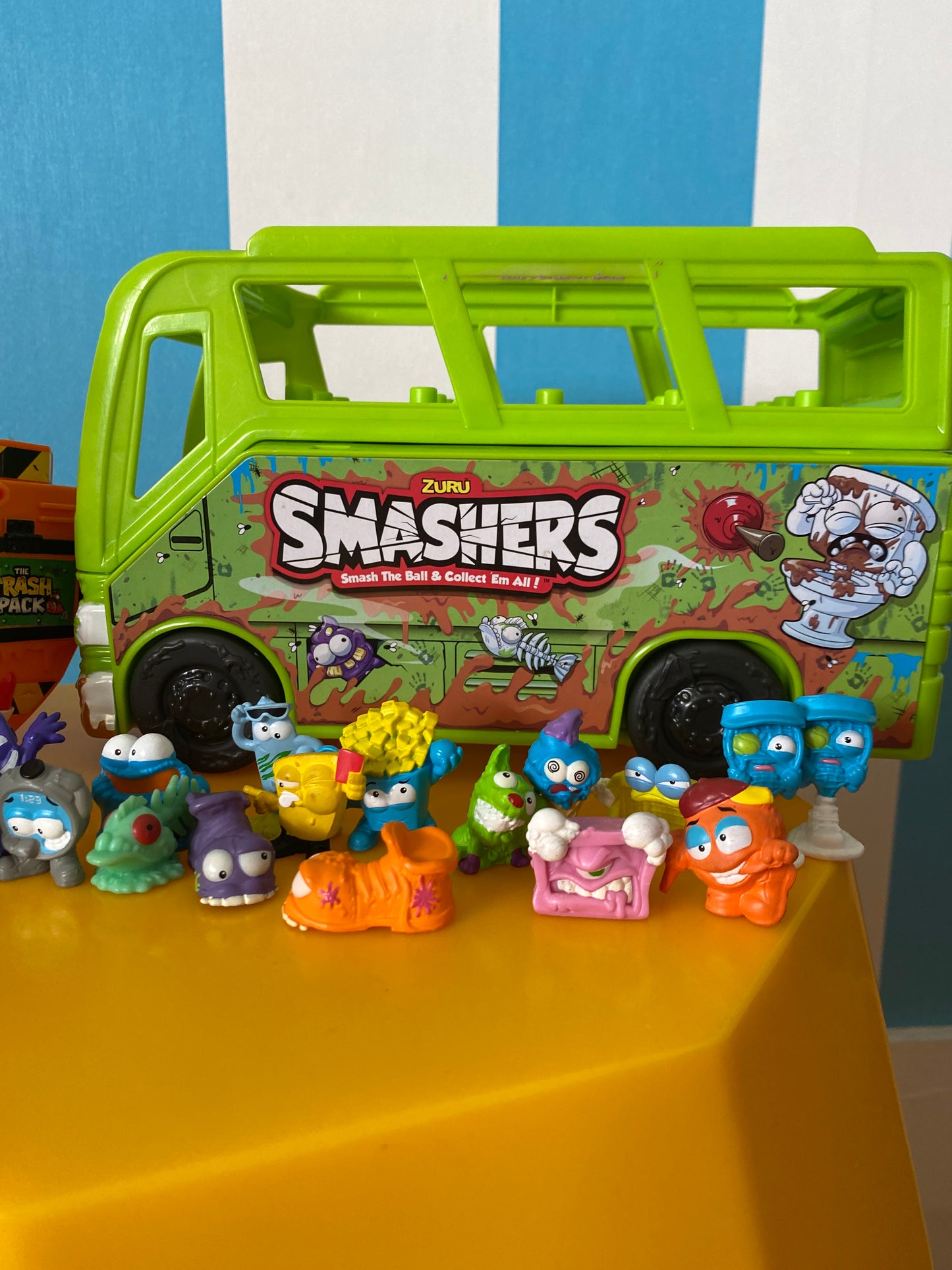 Zuru Smashers Toys