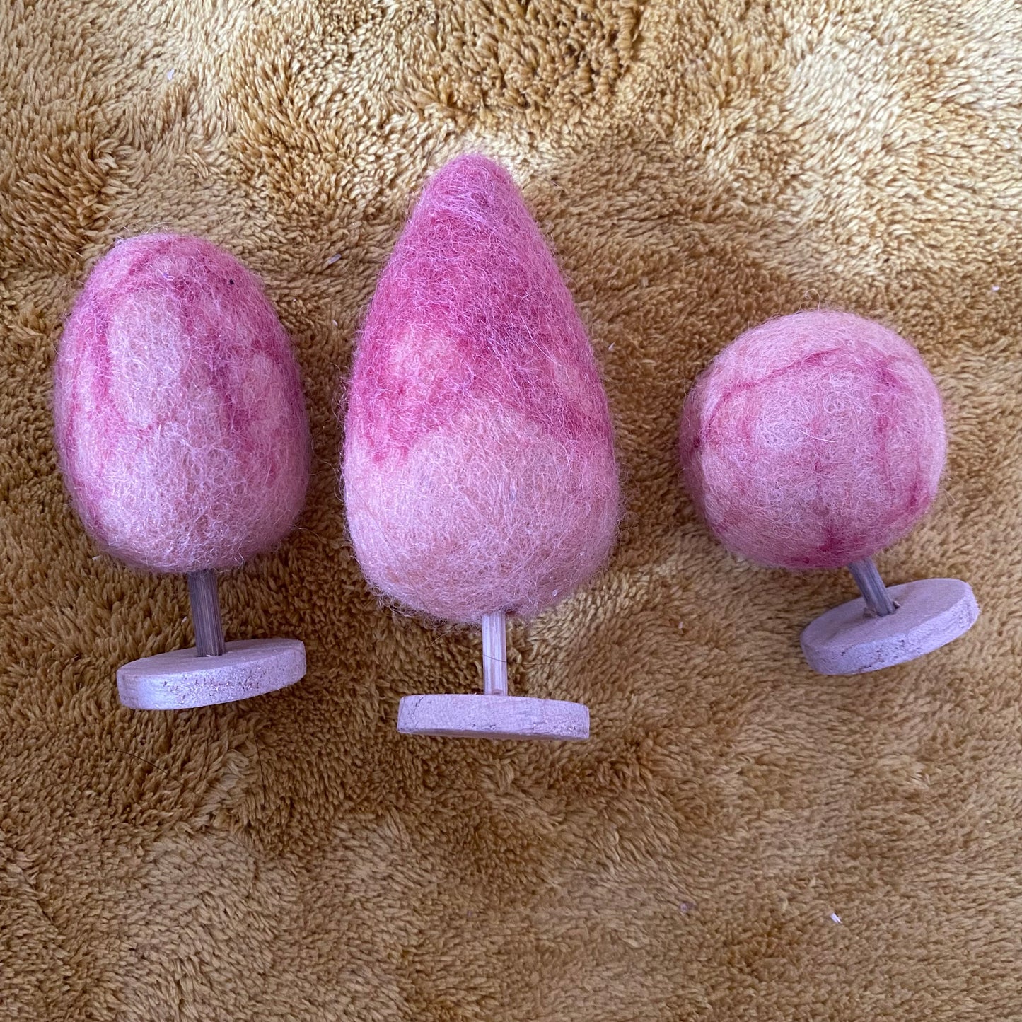 Tara’s Treasures Felt Trees