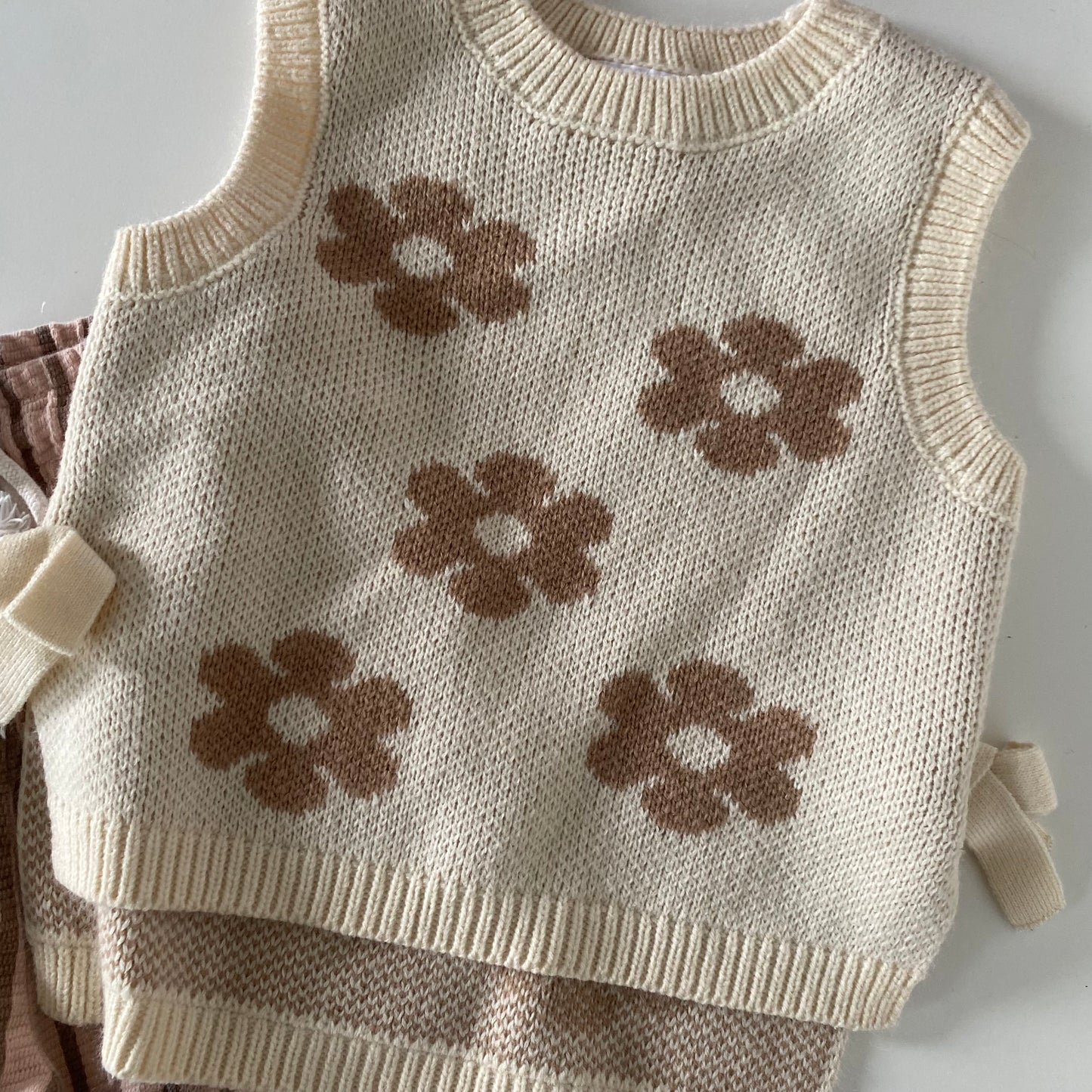 Knit Vest & Pants - Size 3-4Y