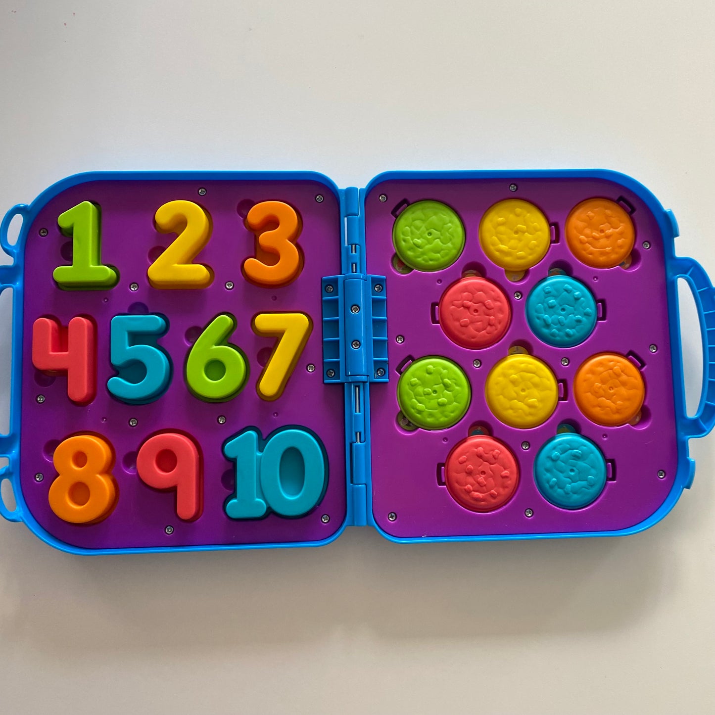 Sesame Street Cookie Monster Puzzle Case