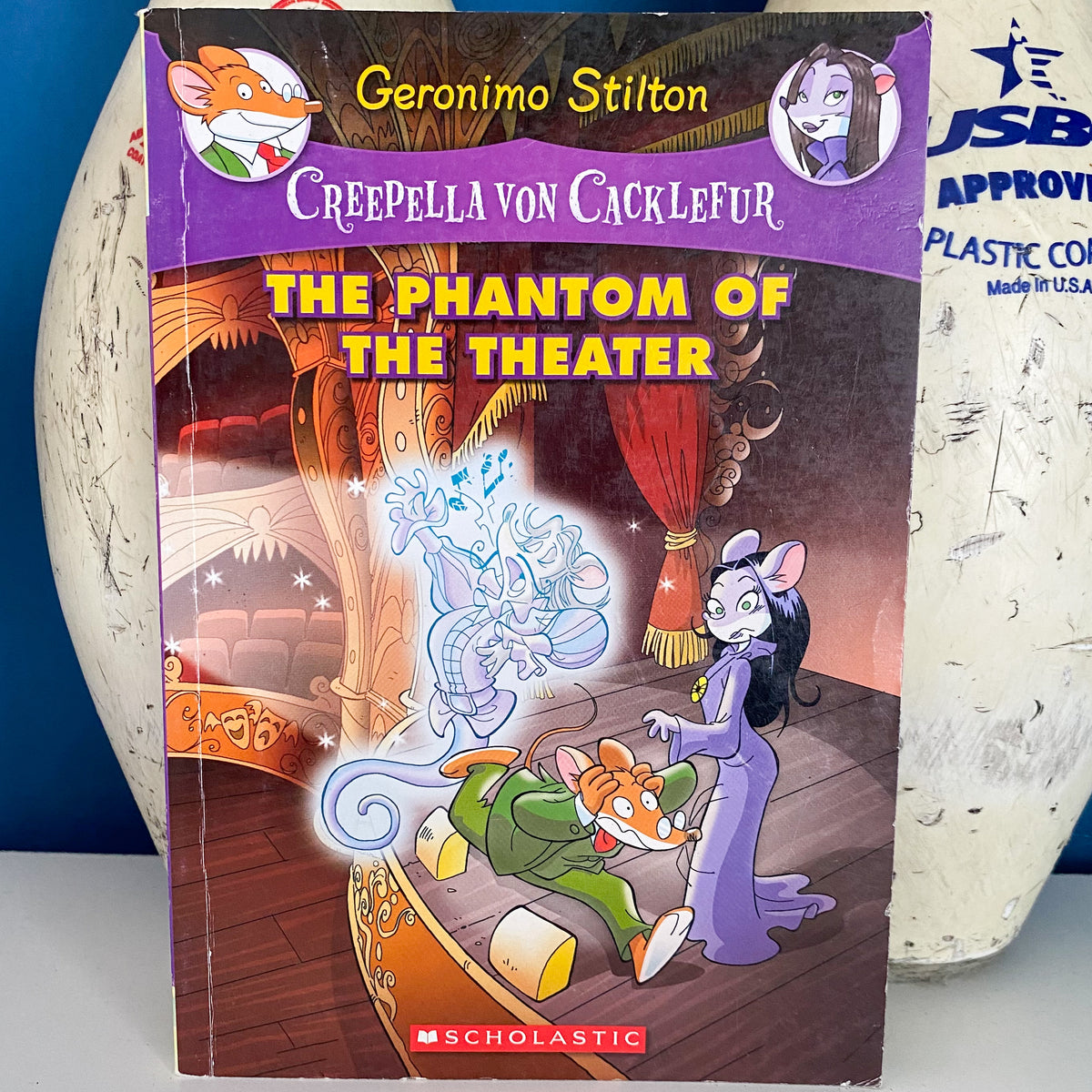 Geronimo Stilton The Phantom Of The Theater Chapter Book