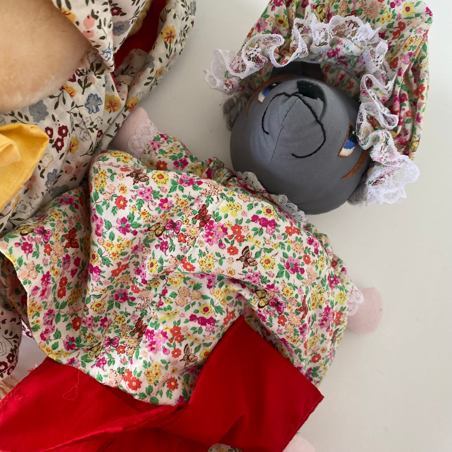 Little Red Riding Hood & Old MacDonald Had A Farm Changeable Puppets