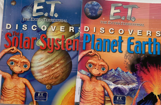 E.T. Discovers Book Bundle