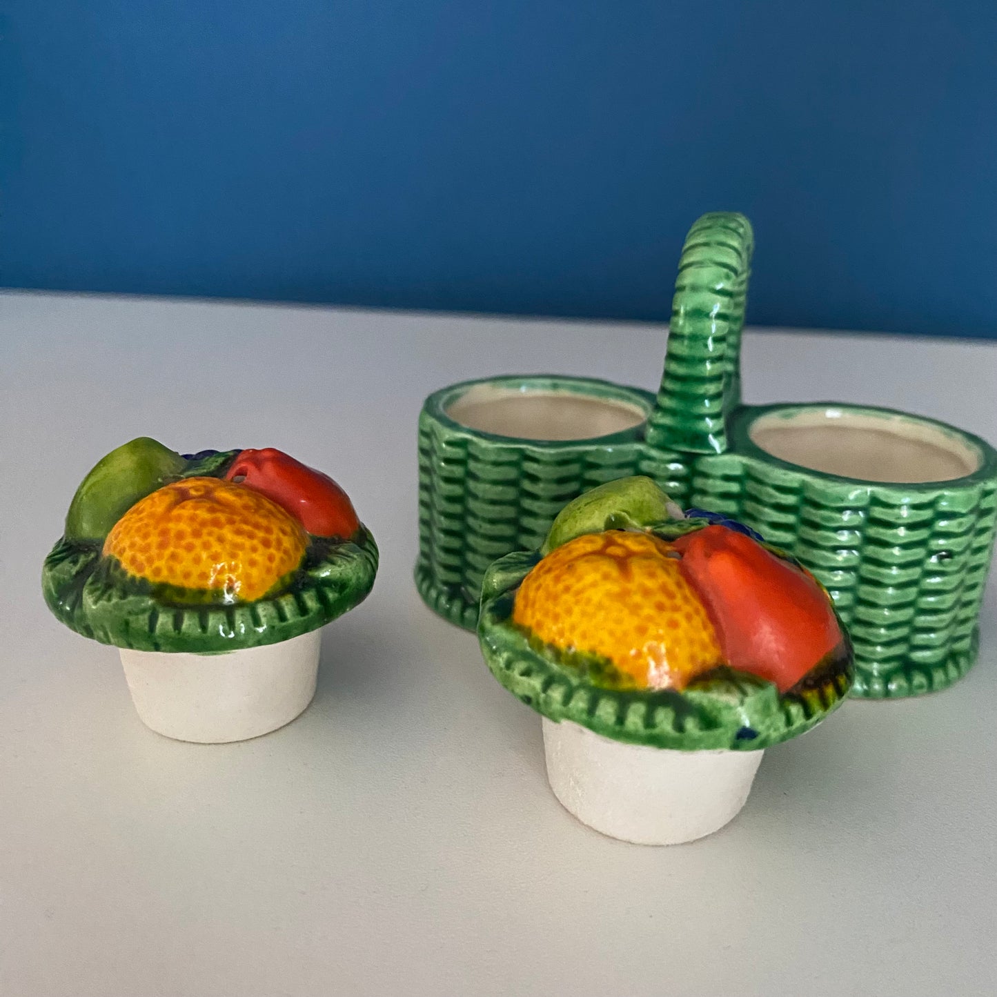 Vintage MARUTOMO WARE Baskets of Fruit Salt & Pepper