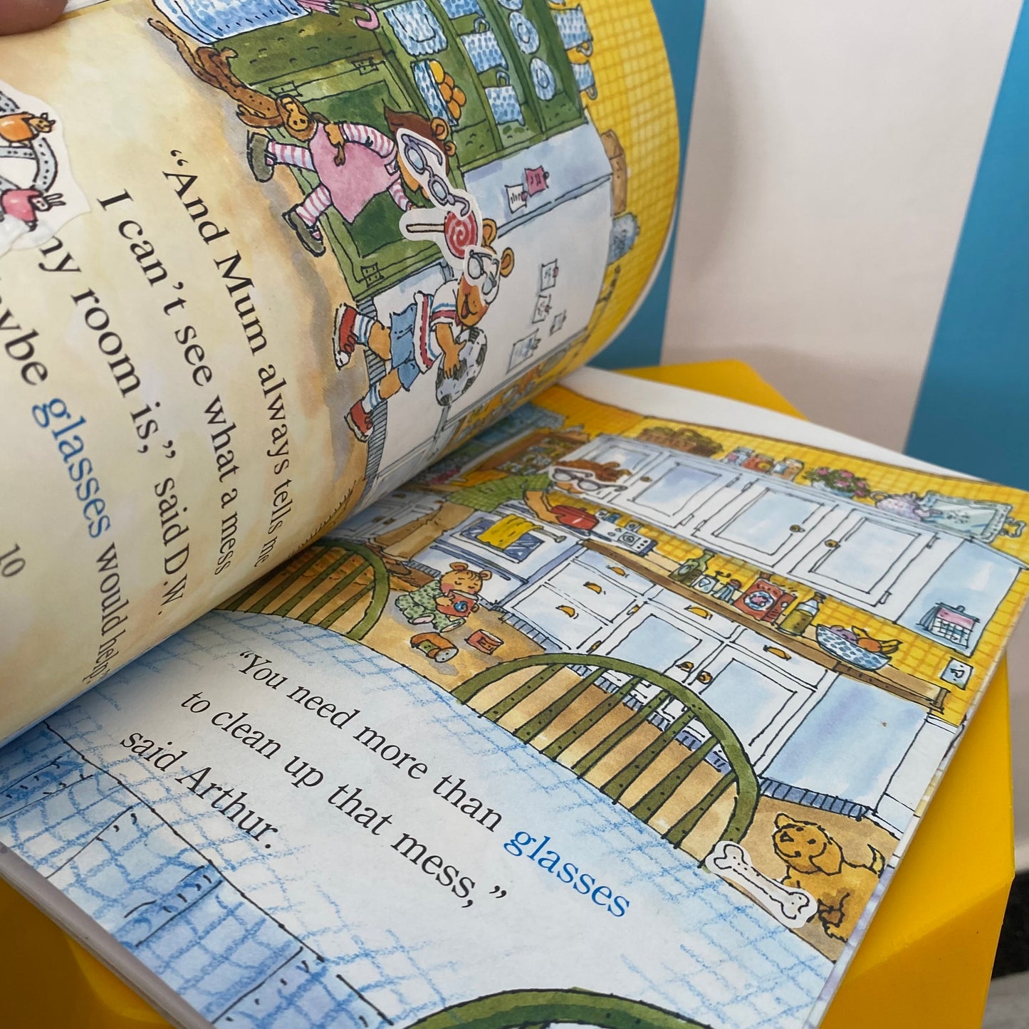 Marc Brown Arthur Glasses For D.W Book