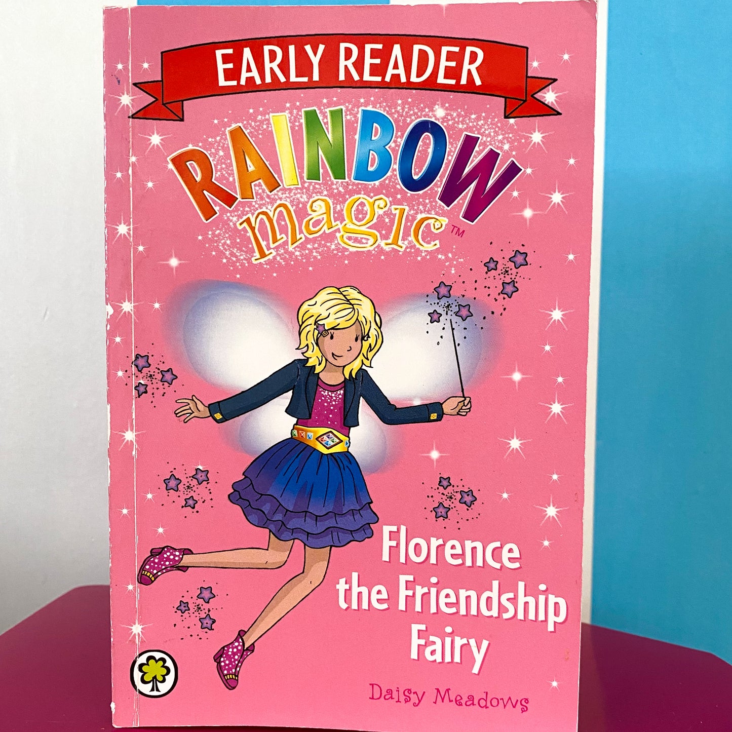 Rainbow Magic Florence The Friendship Fairy Early Reader Chapter Book