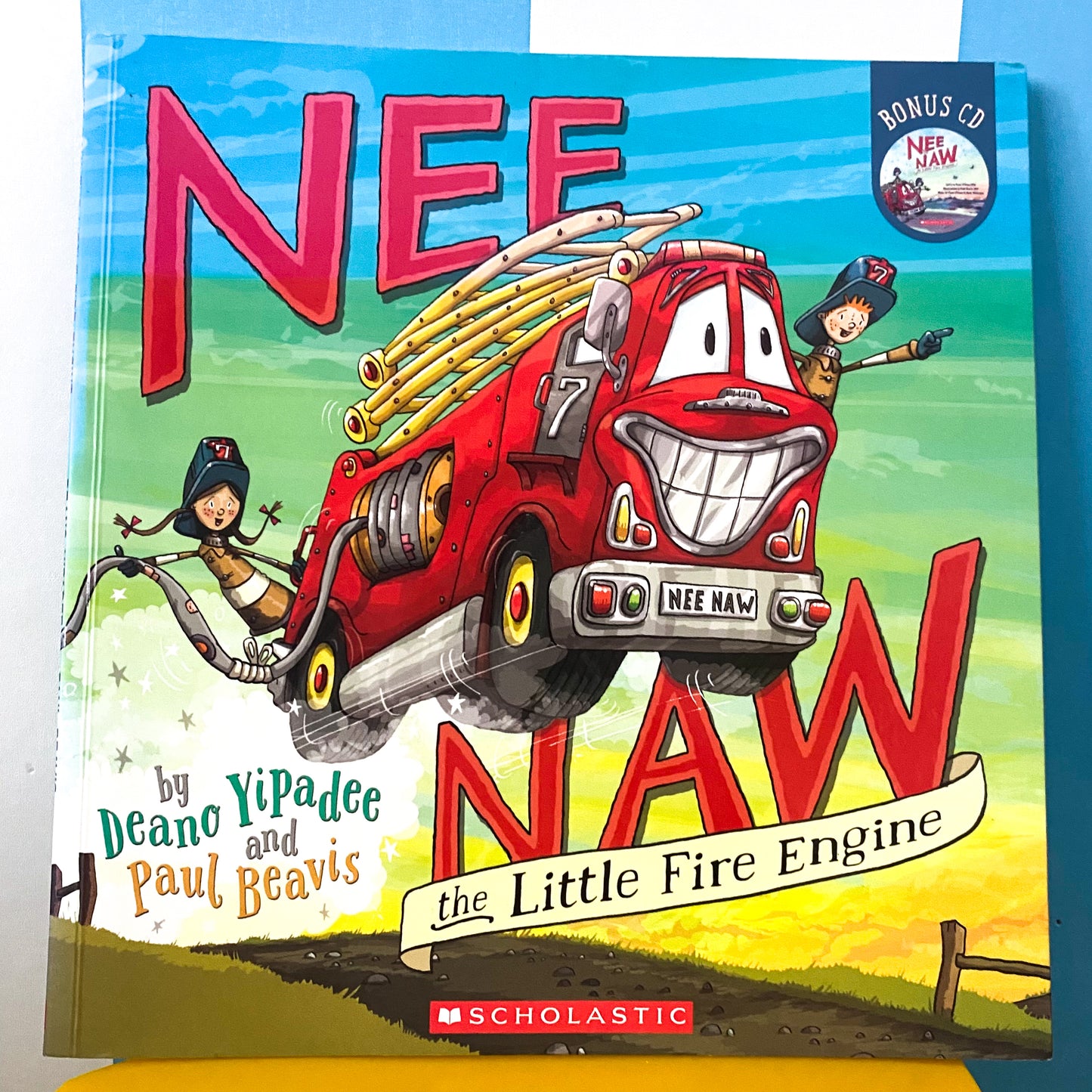 Nee Naw The Little Fire Engine Book