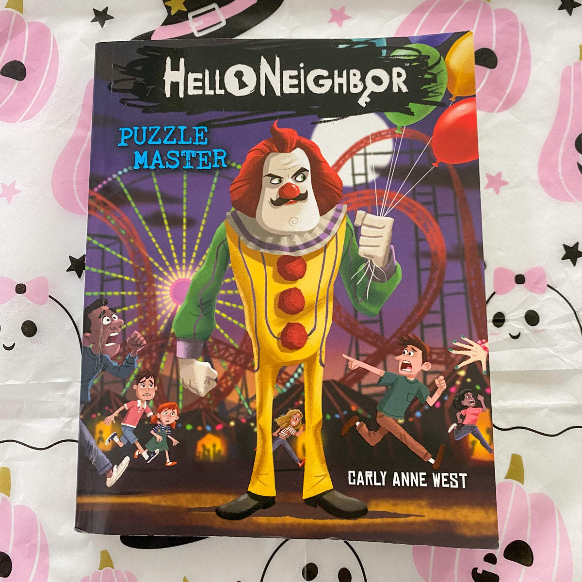 HelloNeighbor Puzzle Master Chapter Book
