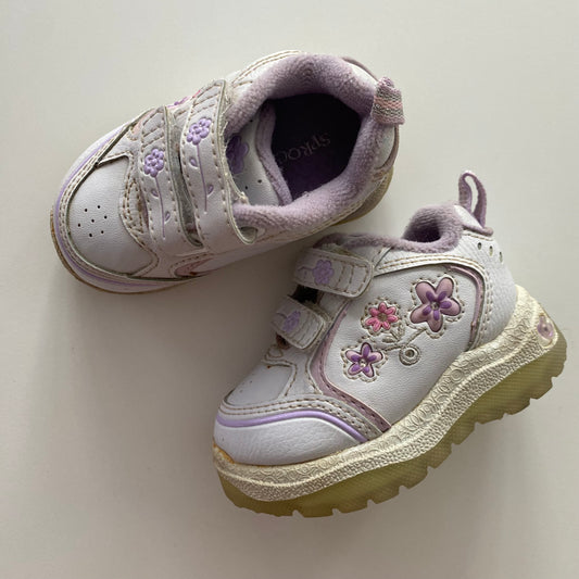 Vintage Sneakers - Size 3