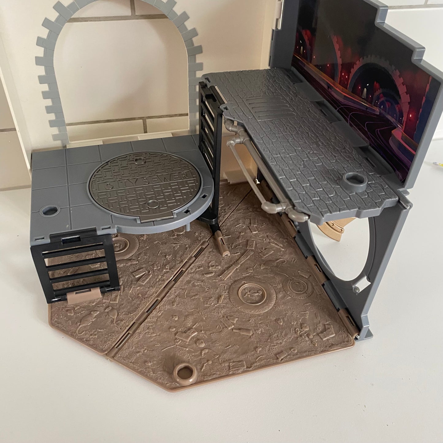 TMNT Teenage Mutant Ninja Turtles Anchovy Alley Pop-Up Pizza Playset