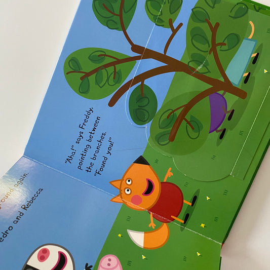 Peppa Pig Hide & Peek Lift The Flap Book