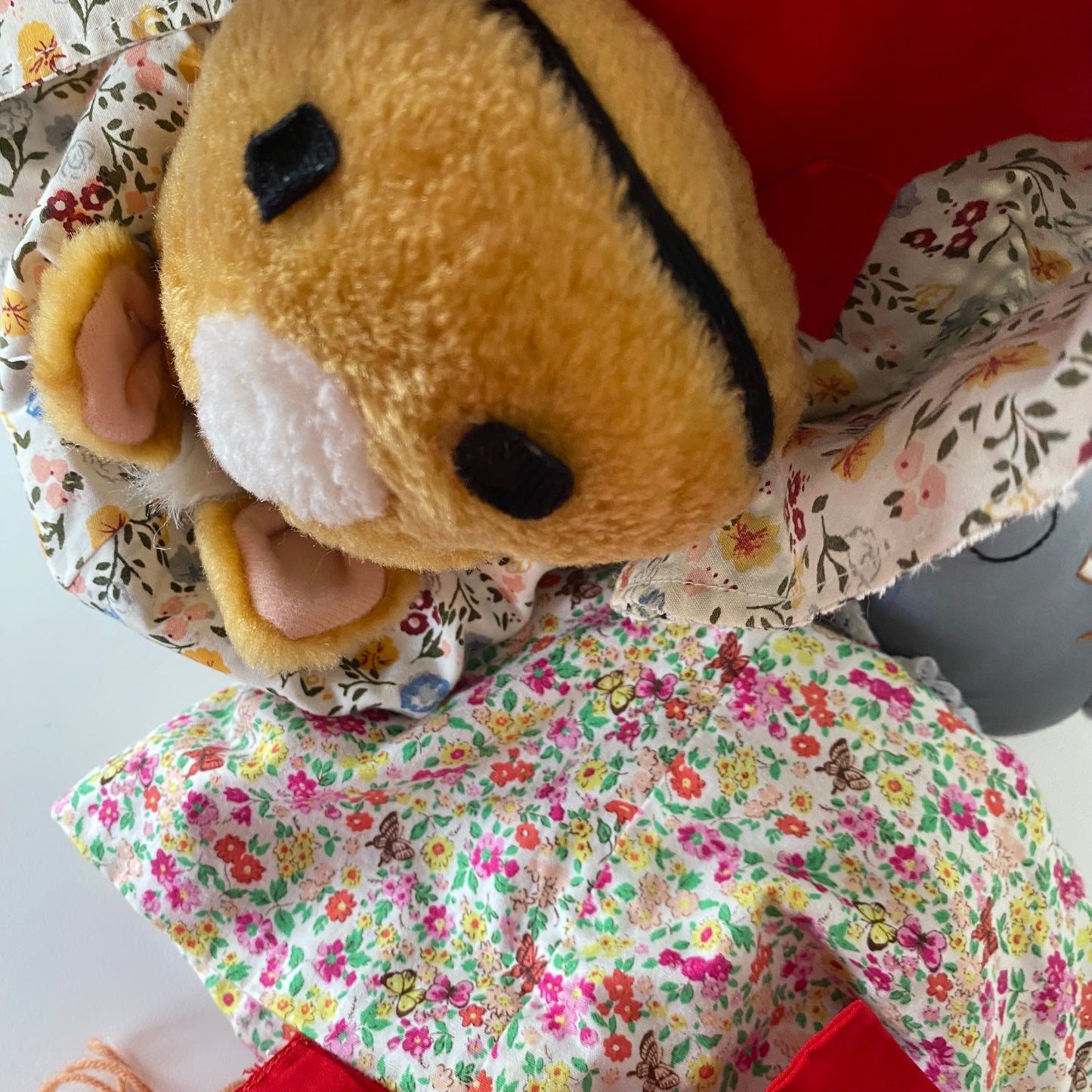 Little Red Riding Hood & Old MacDonald Had A Farm Changeable Puppets