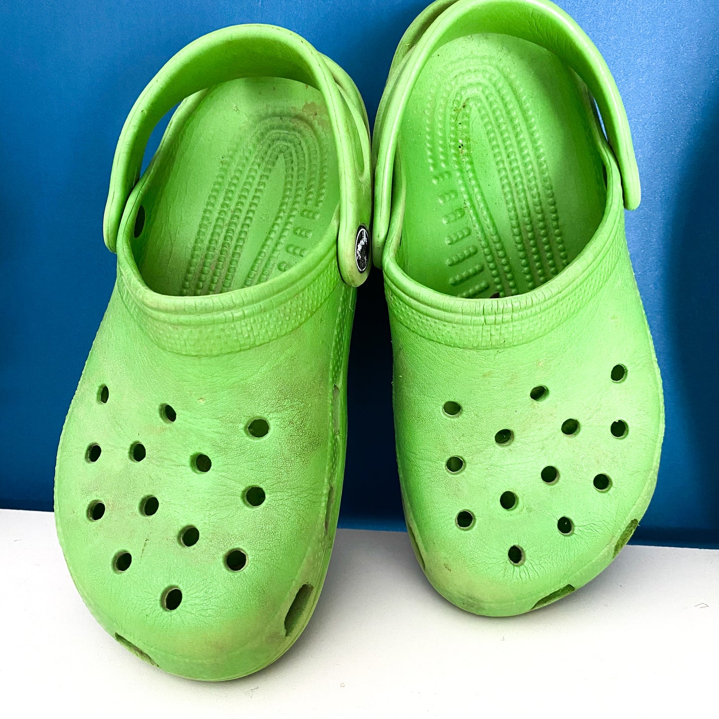 Crocs - Size 1M 3F