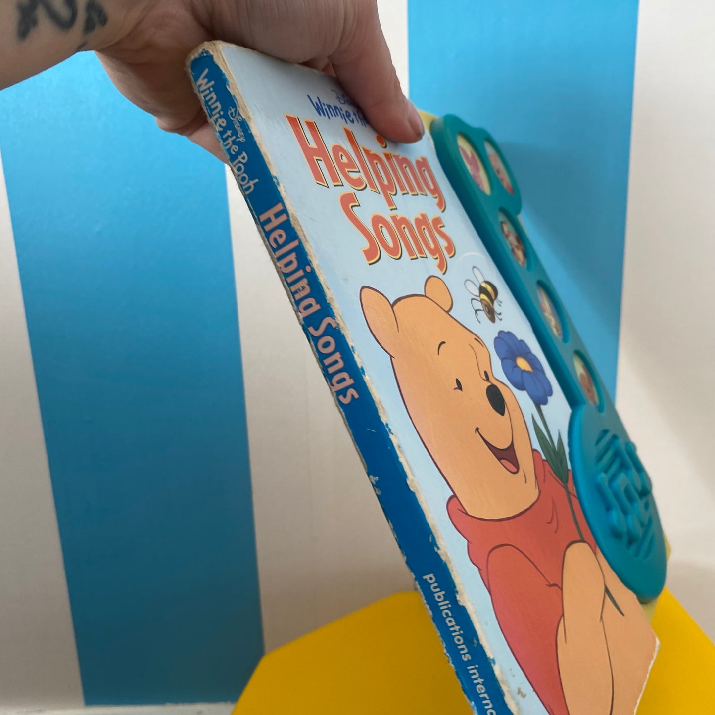 Disney Winnie The Pooh Helping Hands Sound Book