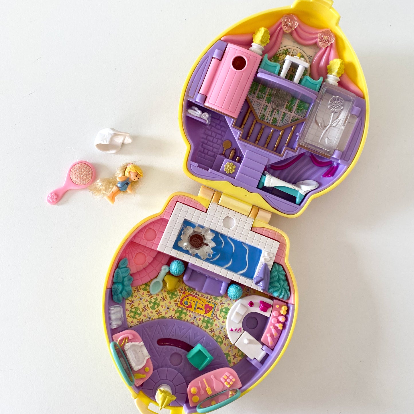 Vintage Polly Pocket 1995 Stylin’ Salon