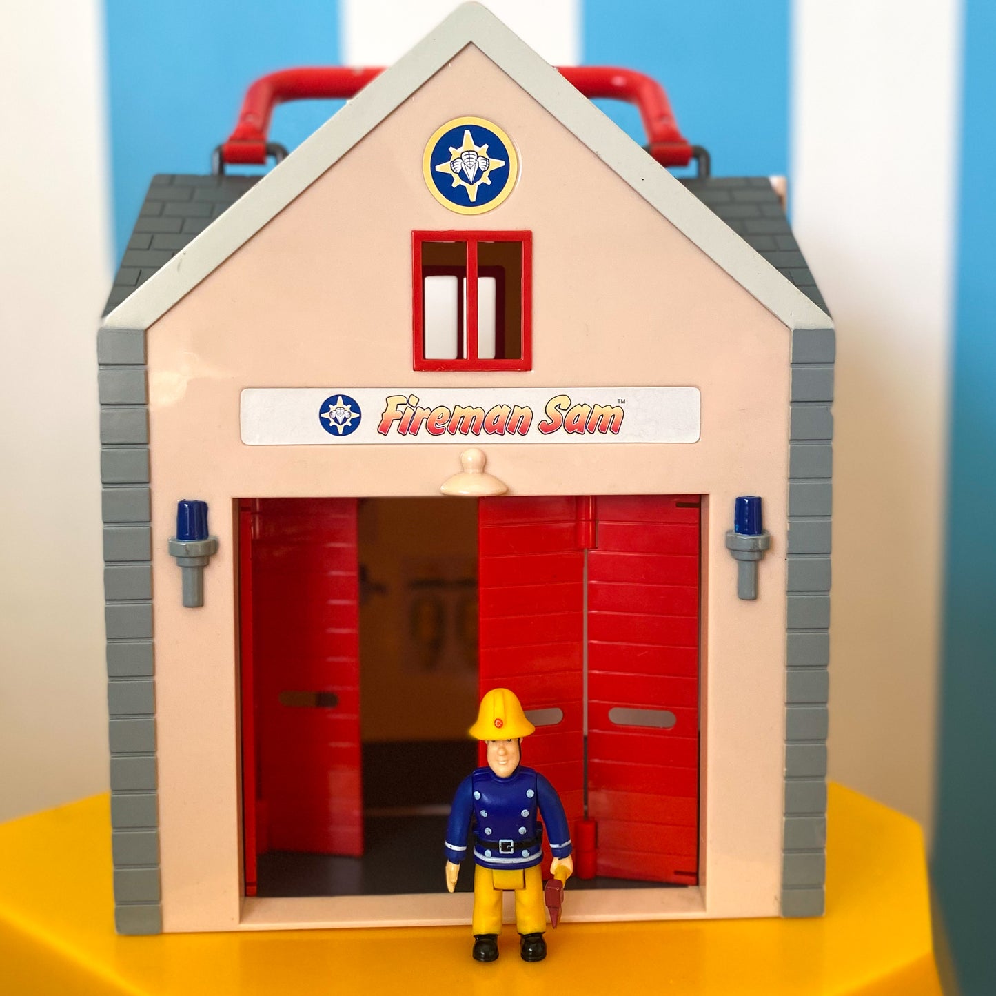 Fireman Sam Carry House & Figure