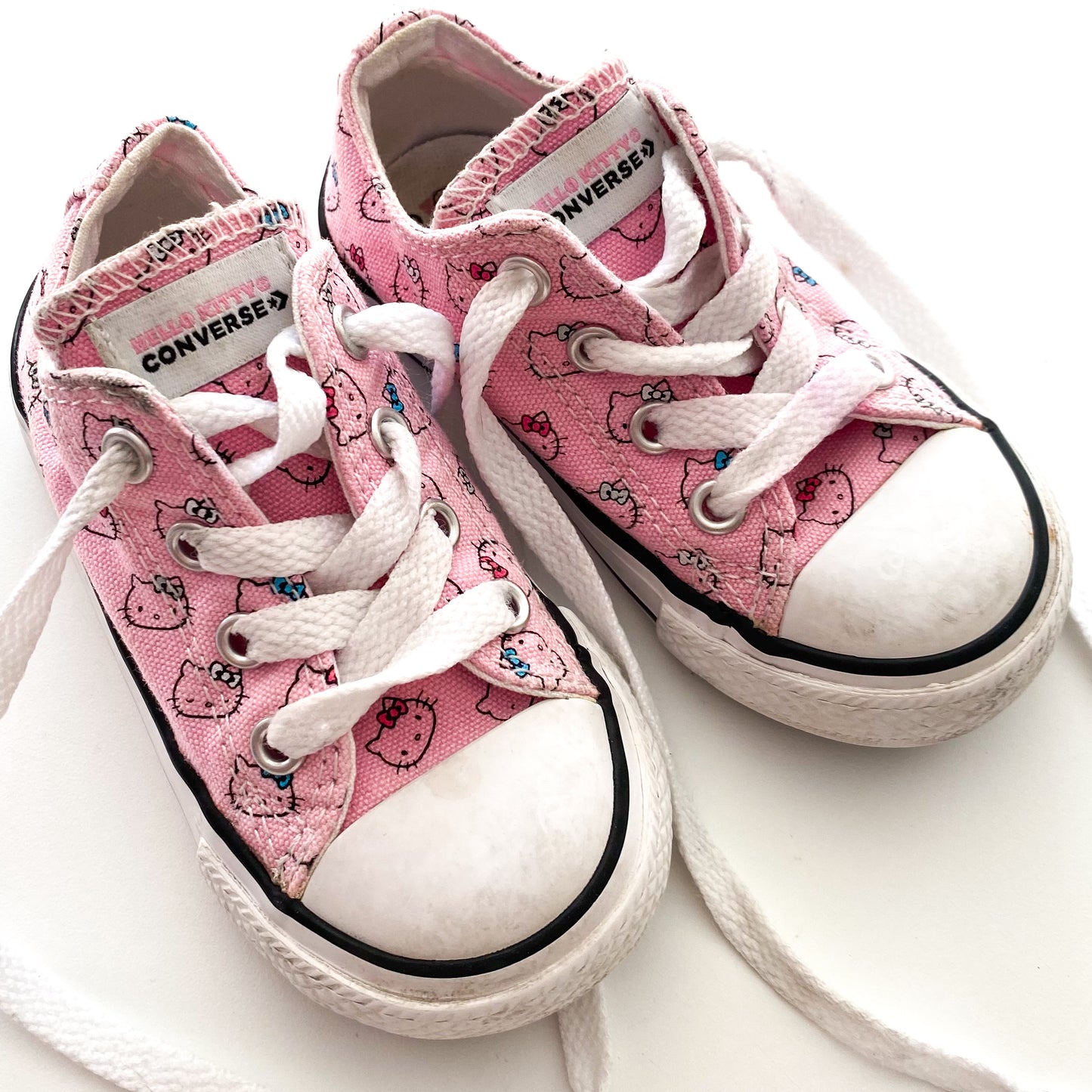 Hello Kitty Low Cut Converse - Size 6