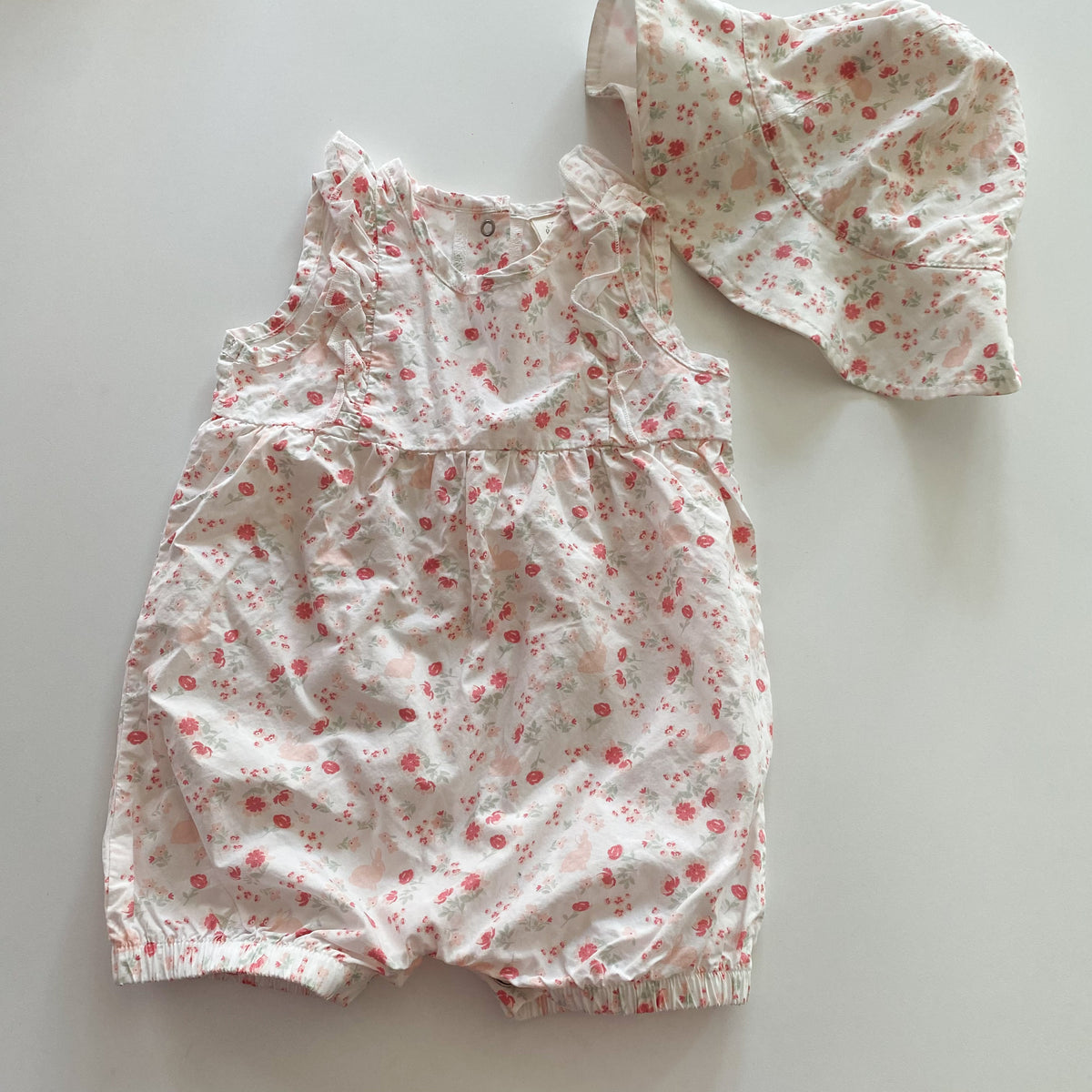 Little Bundle Romper & Hat - Size 3-6M