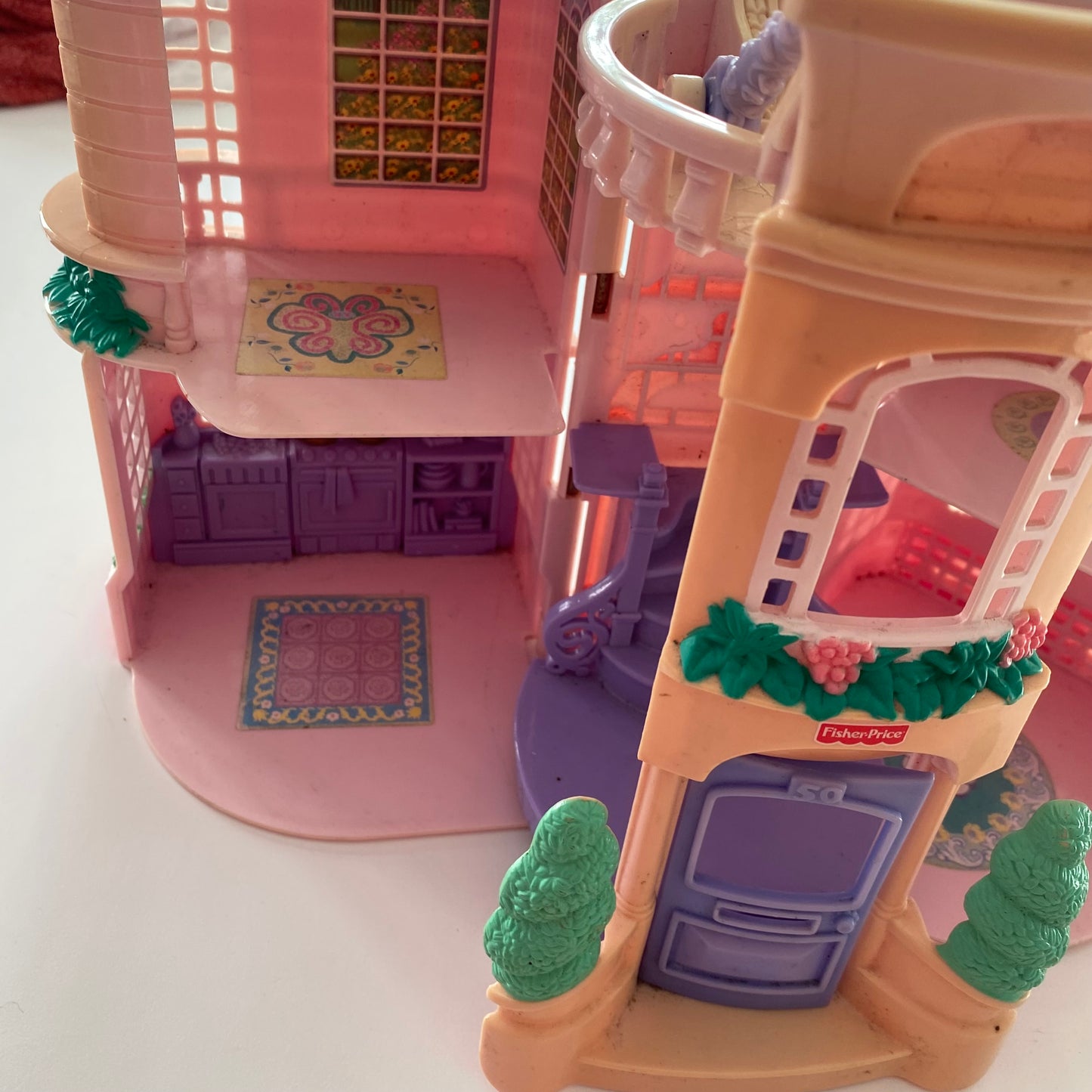 Vintage 2001 Fisher-Price Loving Family Sweet Streets Townhouse Mansion