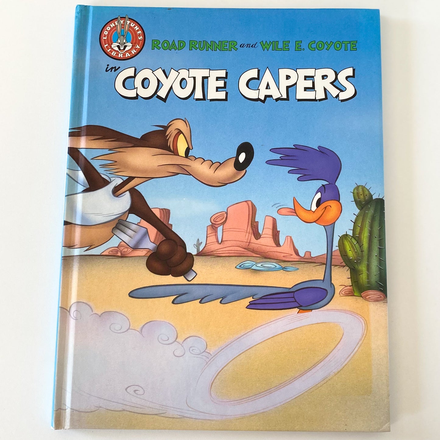 Vintage Loony Tunes Road Runner & Wile E Coyote Book