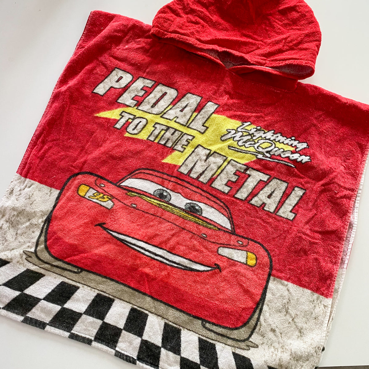 Disney Pixar Cars Lightening McQueen Hooded Towel
