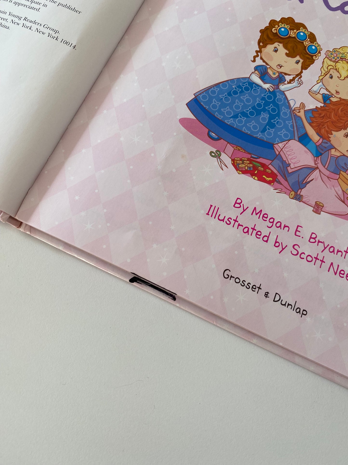 Strawberry Shortcake Berry Fairy Tales Cinderella Book