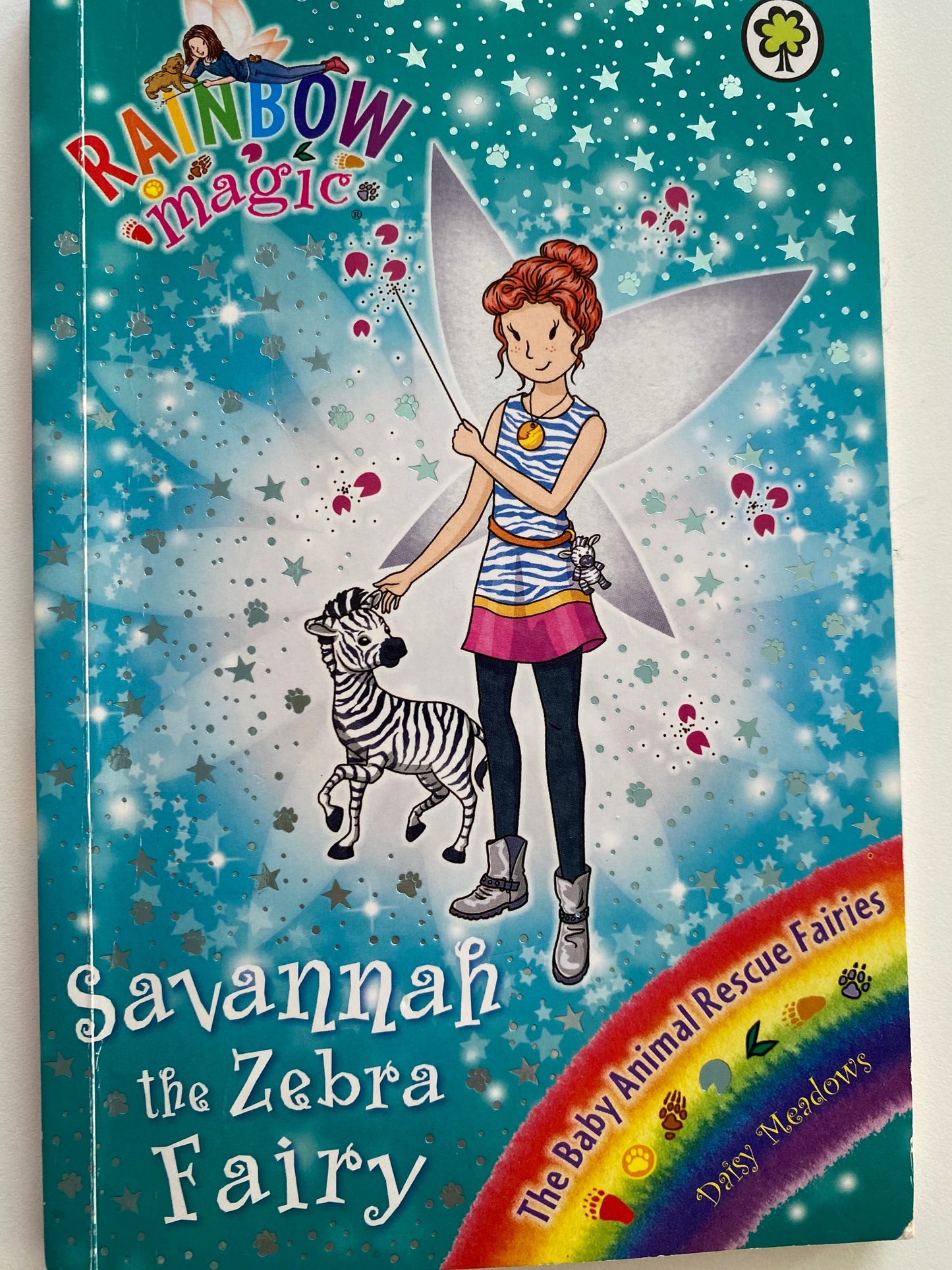 Rainbow Magic Savannah The Zebra Fairy Chapter Book