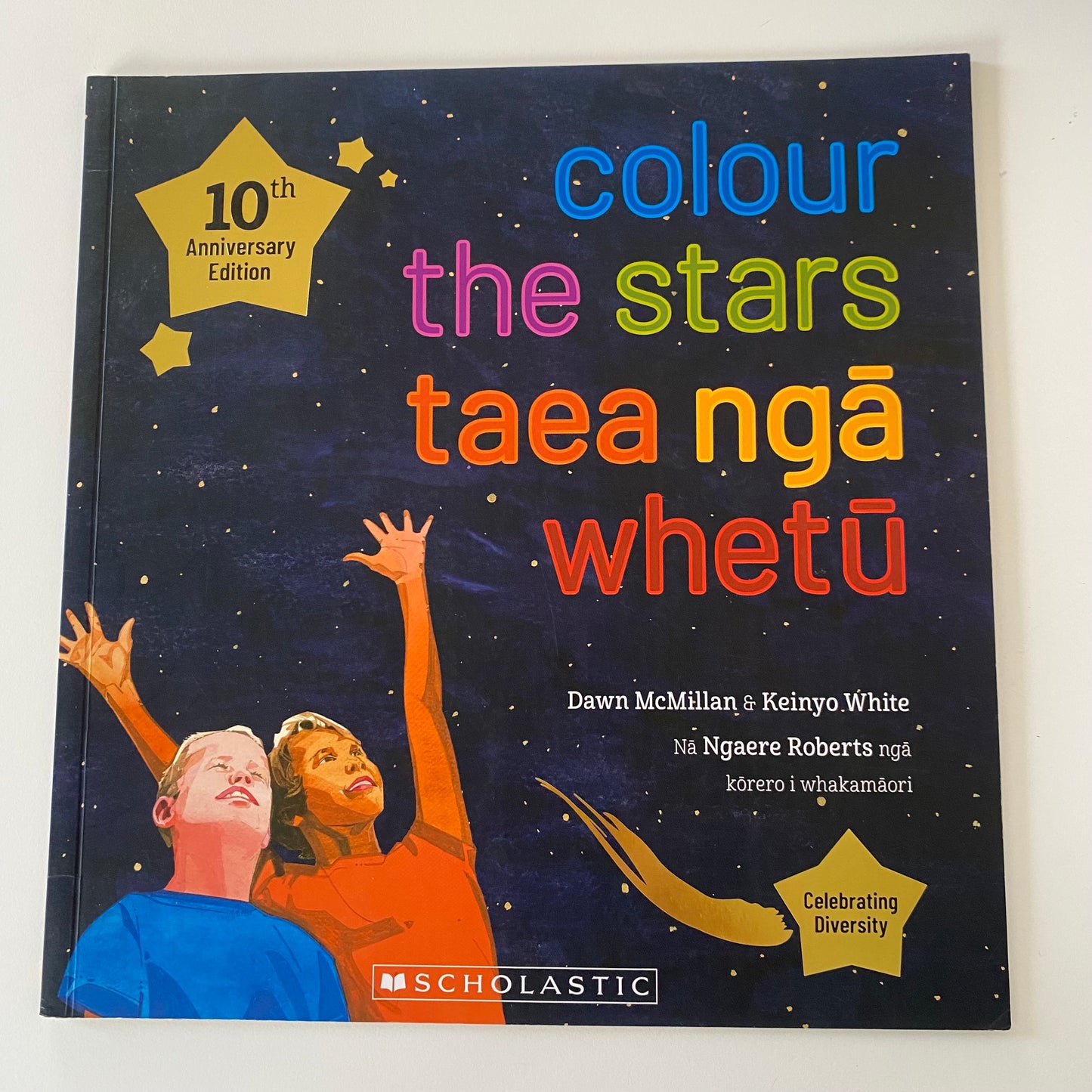 Te Reo Māori Colour The Stars Taea Nga Whetu Book